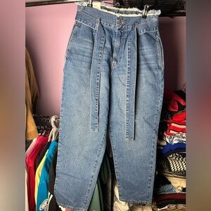 Forever 21 baggy raw hem waist jeans with belt - size 30